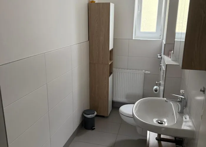 アパート Voll Moeblierte Gaestewohnung In Magdeburg-salbke *